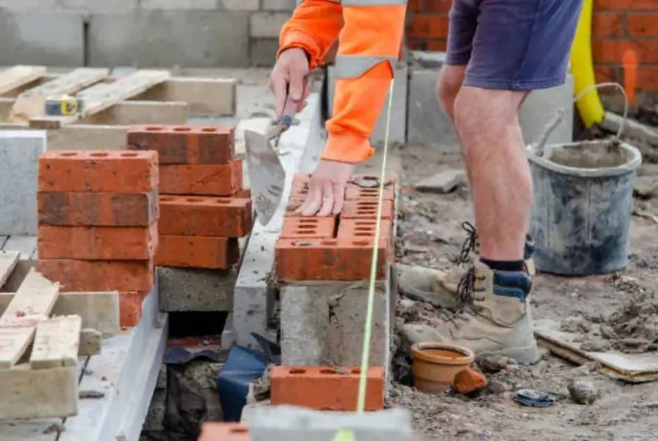 Ile wiąże zaprawa cementowa? Poznaj kluczowe czynniki wpływające na czas wiązania