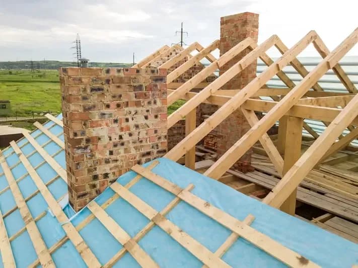 Ile łat na dach 200m2: Jak uniknąć błędów w obliczeniach?