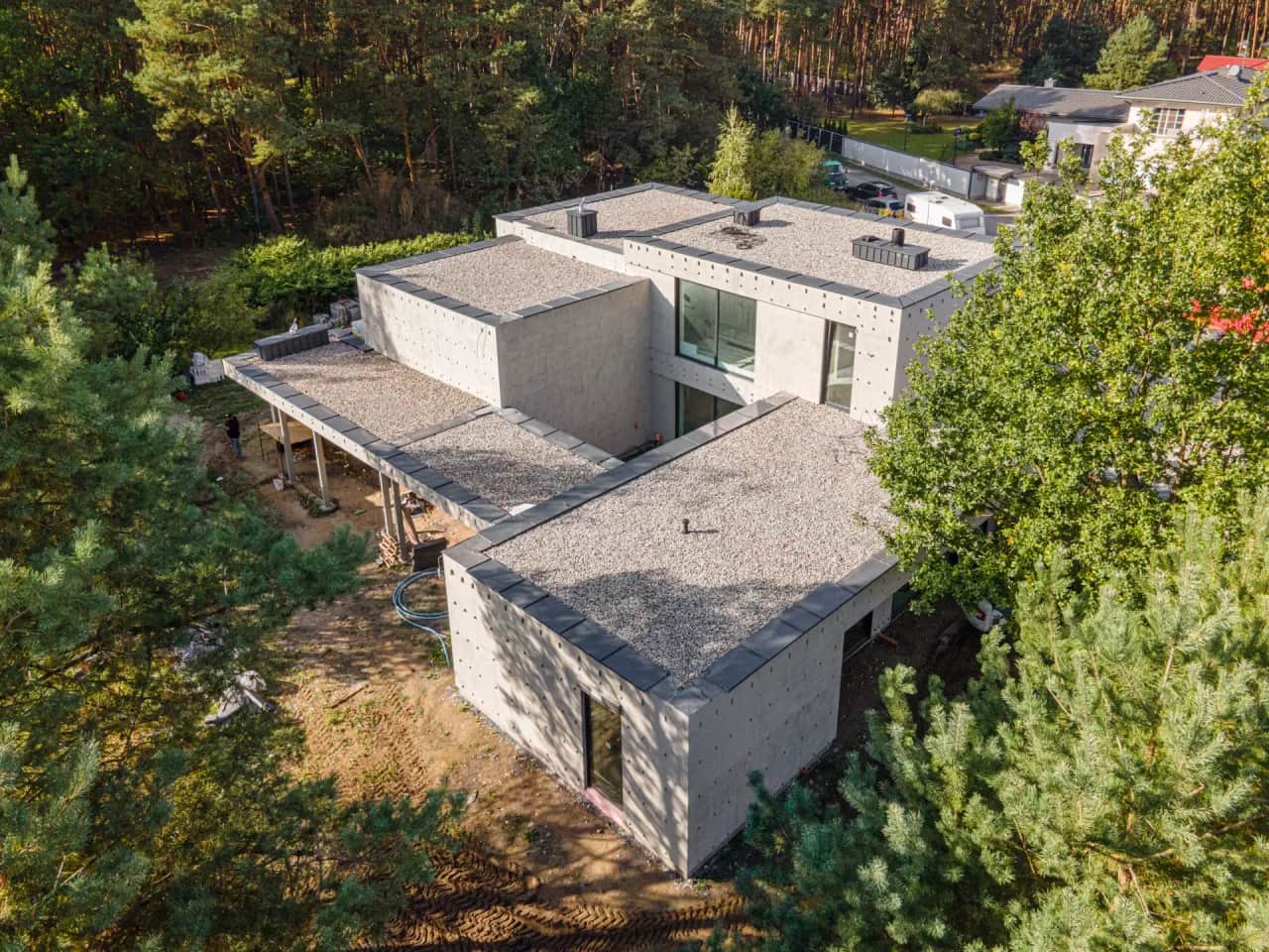 Co to jest dach? Zrozum funkcje i rodzaje dachów w budynkach