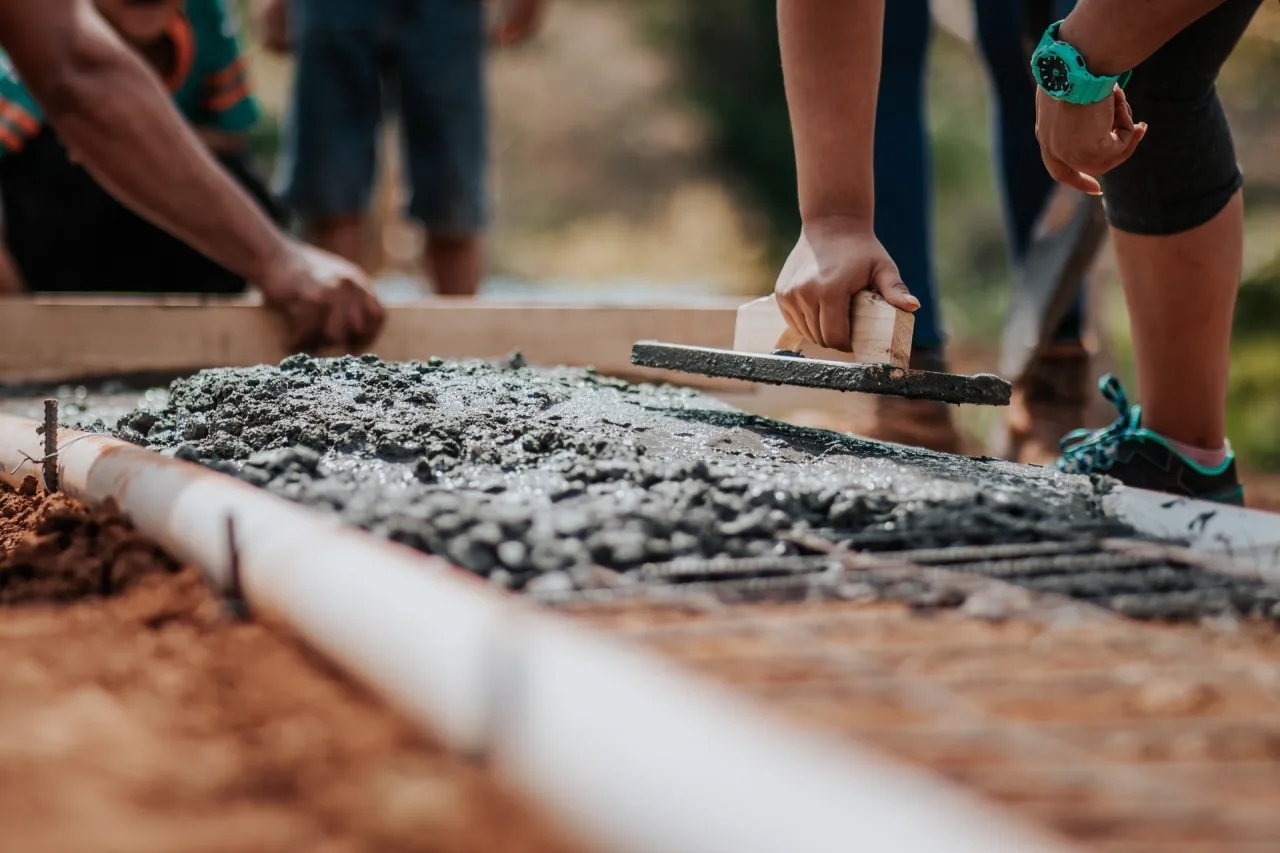 Jaki beton na fundament b20 czy b25? Wybierz mądrze i oszczędzaj