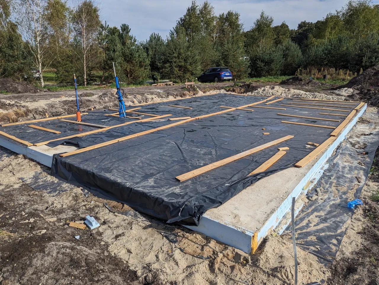 Płyta fundamentowa czy fundament - co wybrać, aby uniknąć problemów?