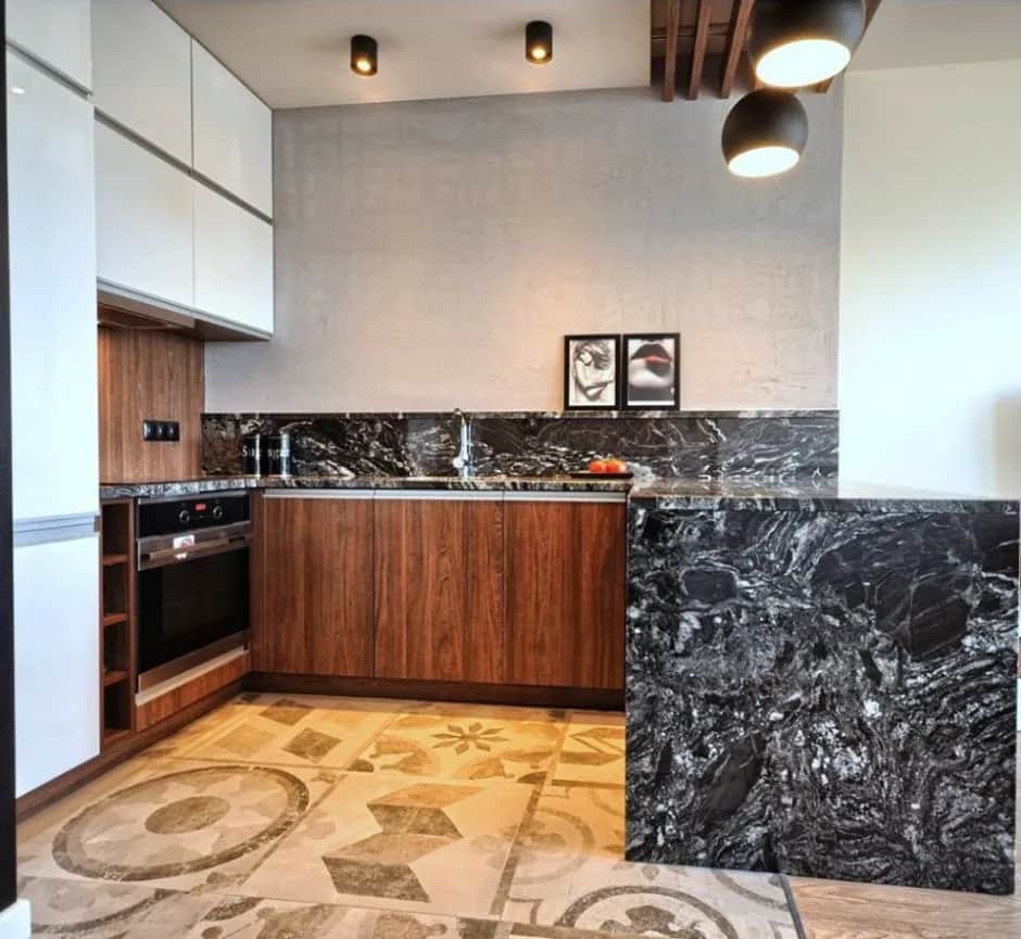 Jaki kamień do kuchni na ścianę? Odkryj najlepsze opcje i porady