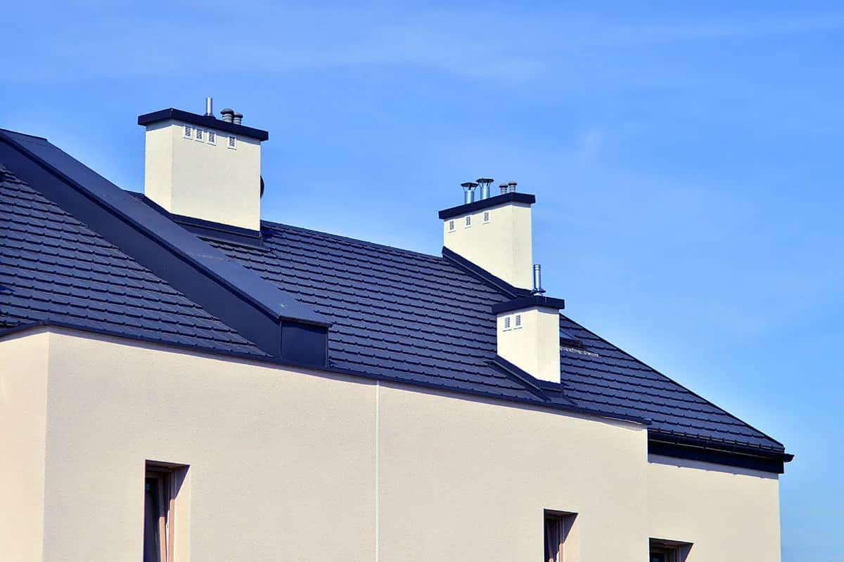 Dachy bezokapowe: zalety, wady i kluczowe aspekty budowy