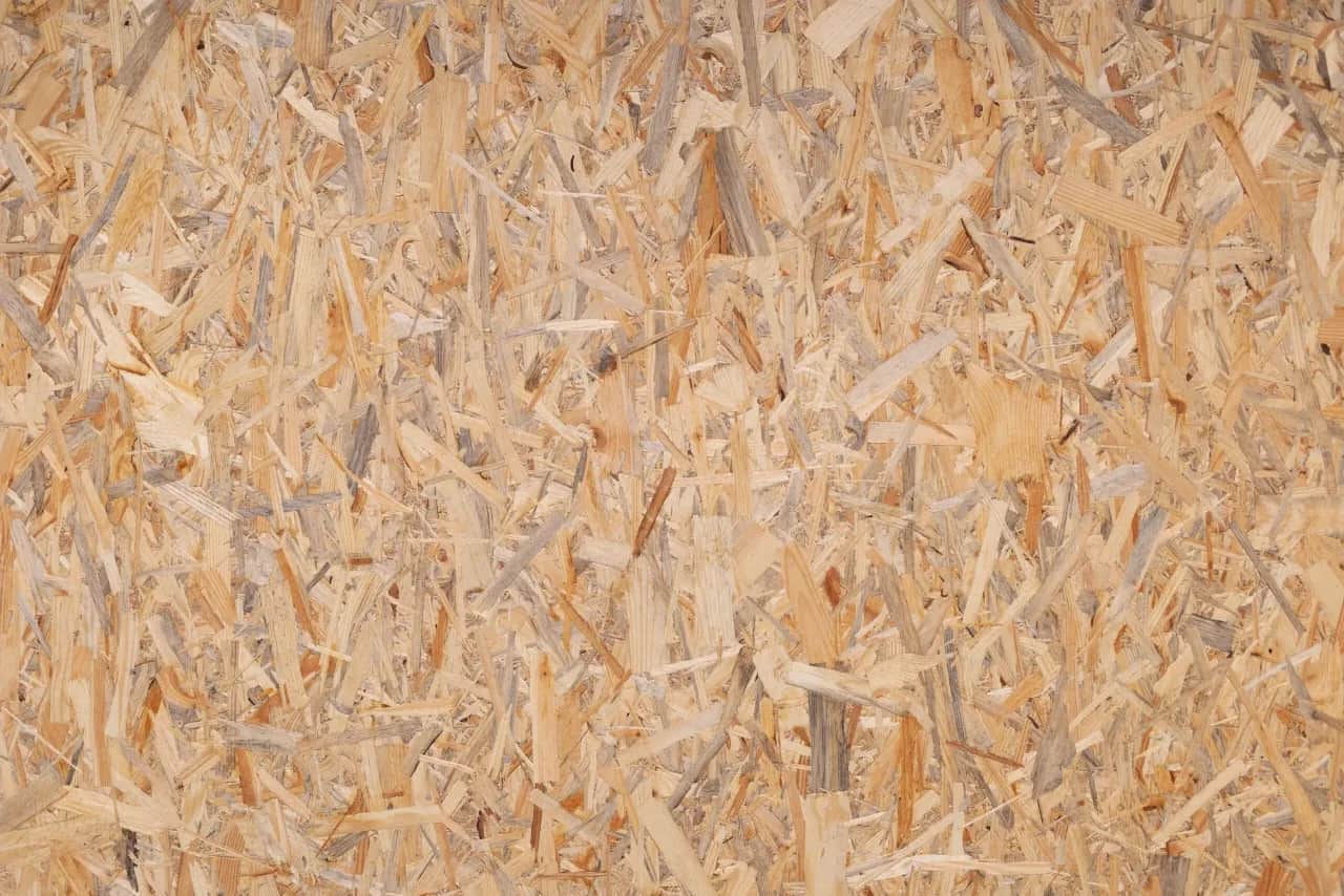 Jaka płyta OSB na dach? Wybierz najlepszą opcję na wilgoć i trwałość